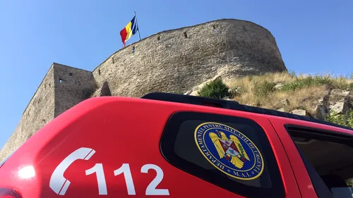 Intervenție spectaculoasă pentru salvarea a 17 turiști blocați în telecabina de la Cetatea Devei. FOTO și VIDEO