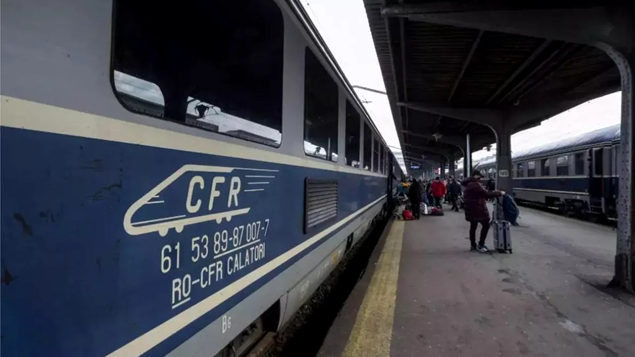 Cod ROȘU de ploi. CFR Călători anunță întârzieri și modificări în circulația trenurilor