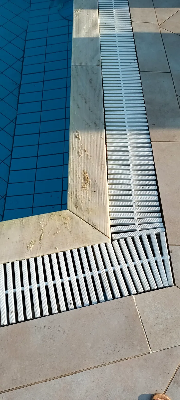 Țeapa pe care și-a luat-o o româncă în Grecia: „Am plătit pentru 5 stele, dar ne e frică...” / Sursa foto: Facebook