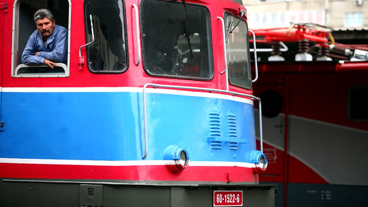 200 de angajați ai Depoului Brașov au oprit lucrul. Aproximativ 80 de locomotive nu vor pleca până la încheierea protestului