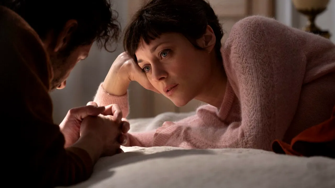 „Frate și soră / Frère et soeur”, cu Marion Cotillard, Melvil Poupaud și Cosmina Stratan, din 6 ianuarie în cinematografe