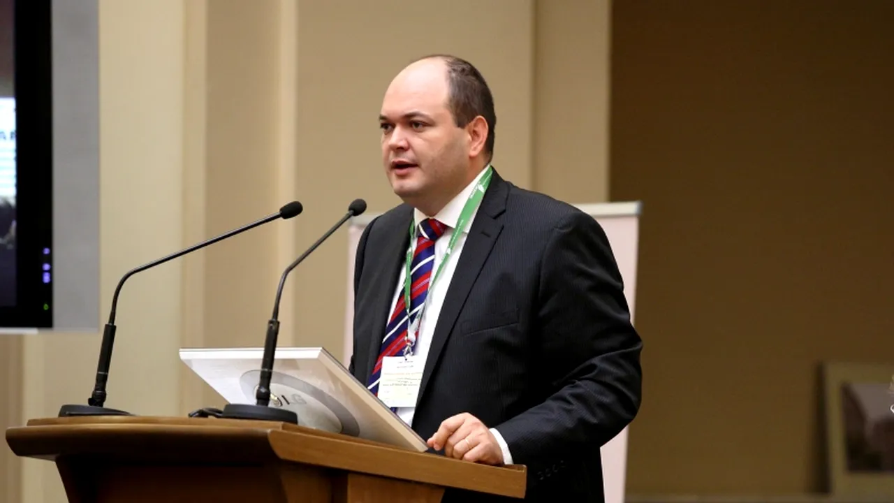 Președintele Consiliului Fiscal consideră că veniturile din taxa pe stâlp nu acoperă tăierea CAS