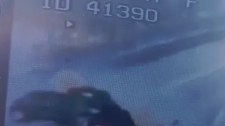 Momentul în care un bolid cu 236km/h intră într-un parapet pe A3. Ce s-a întâmplat cu șoferul. VIDEO