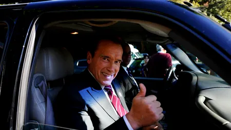 Arnold Schwarzenegger s-a afișat în public alături de noua sa iubită