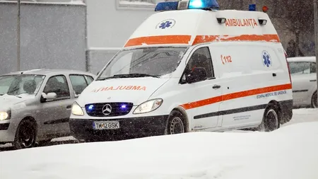 O femeie s-a aruncat de pe Podul Colentina. Un polițist a scos-o din apa înghețată, însă a murit la spital