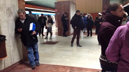 Un bărbat a murit după ce i s-a făcut rău la metrou. Circulația pe magistrala 2, perturbată
