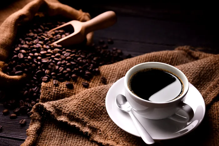 Cele 5 semne de avertizare pe care corpul tău le transmite atunci când ar trebui să reduci consumul de cafea
