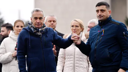 Călin Georgescu atacă decizia BEC la CCR. Contestația va fi soluționată marți, de la ora 17:00/Protest în fața CCR