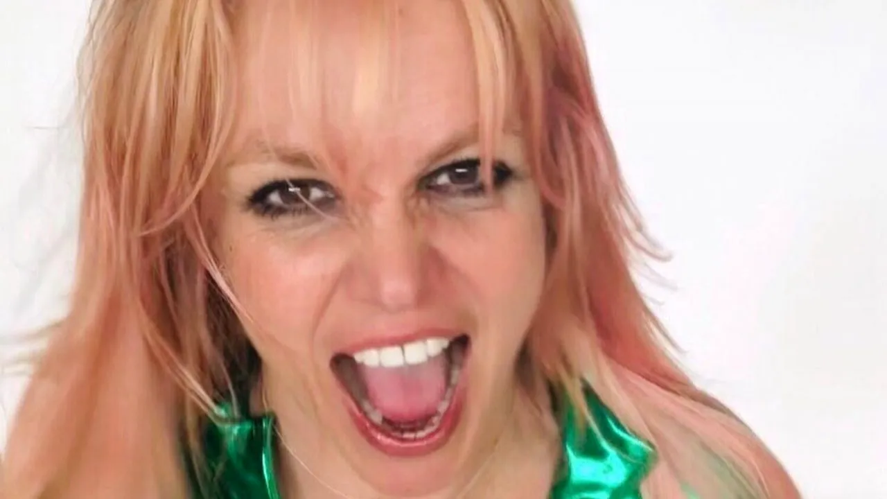 Britney Spears, obligată să lucreze împotriva voinței ei pentru a-și plăti tatăl. Ce arată noi documente din proces