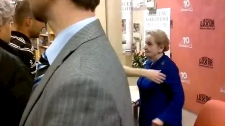 VIDEO. Confruntare între fostul secretar de stat american Madeleine Albright și protestatarii săi: 