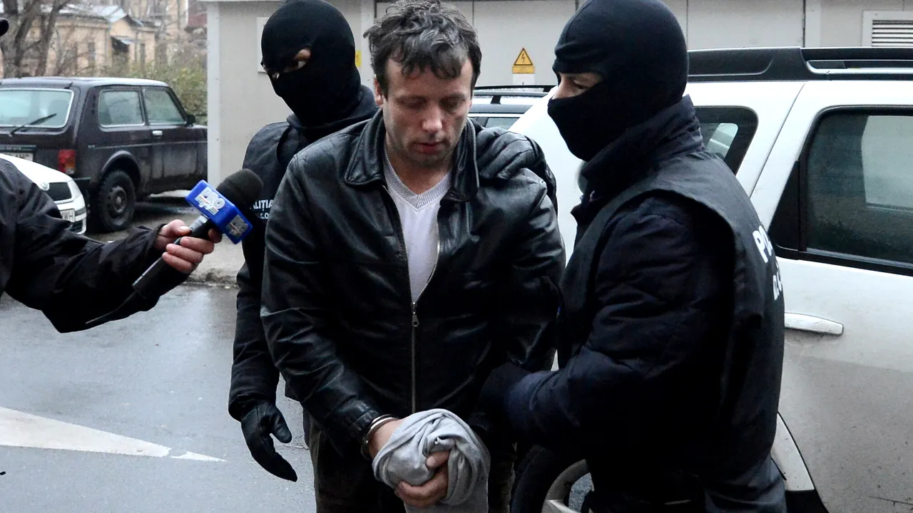 Cererea hackerului „Guccifer