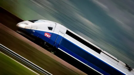 Primul tren de mare viteză Paris-Barcelona va circula din luna decembrie