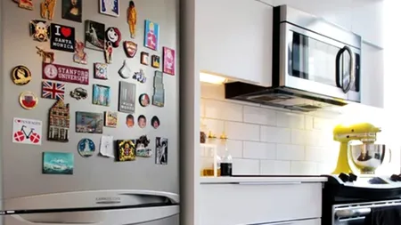 Ce se întâmplă, de fapt, dacă lipești magneți de frigider. Greșeala pe care mulți români o fac