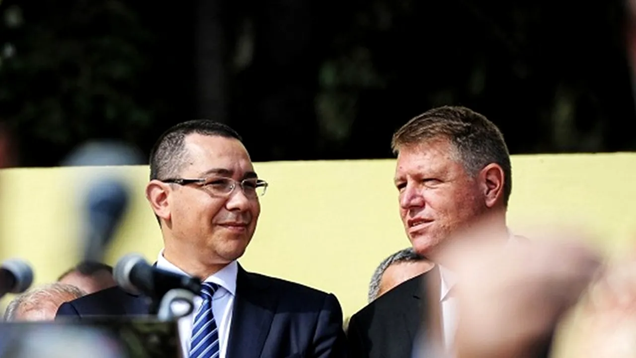 După câteva luni de absență, Victor Ponta revine cu „o întrebare simplă
