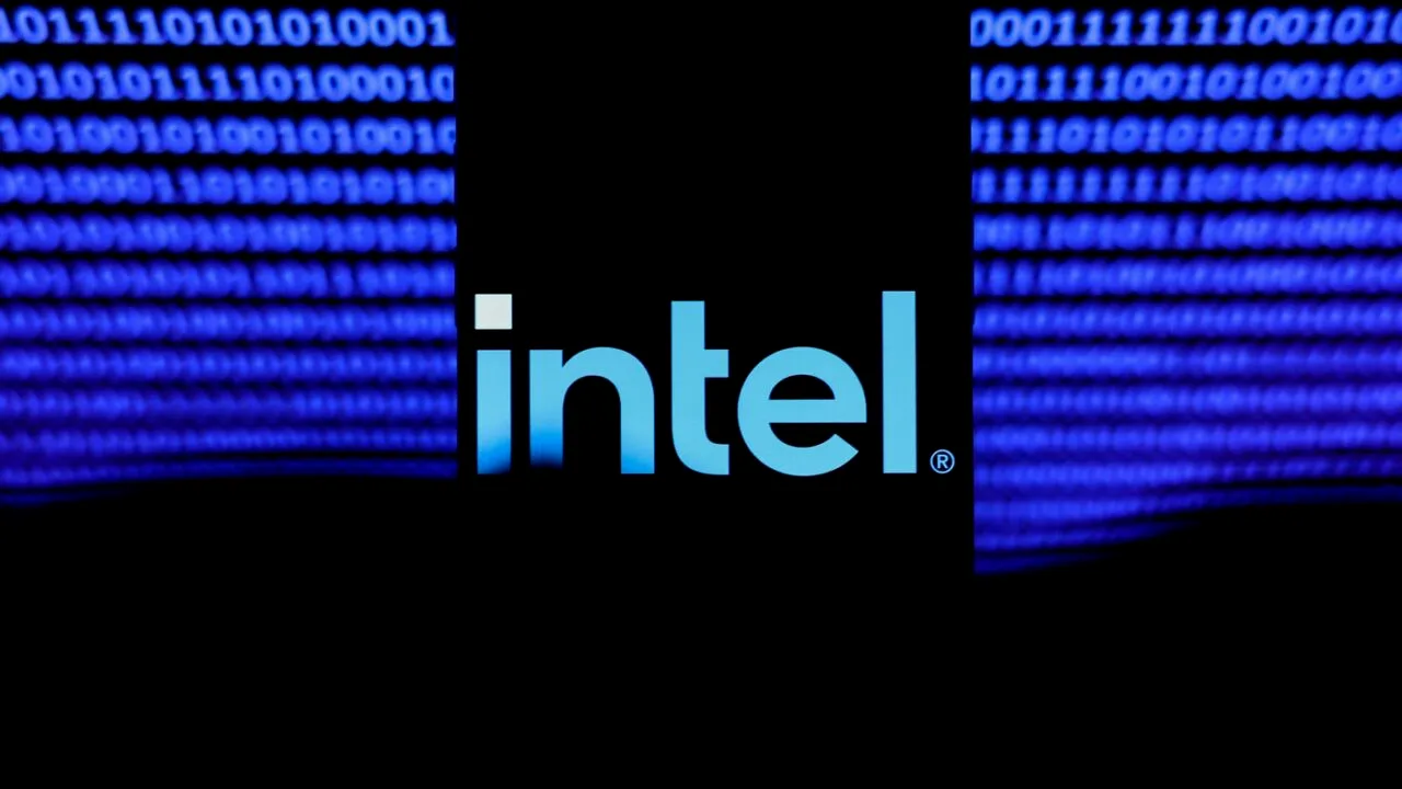 Bloomberg: Administrația Trump, în discuții pentru a prelua aproximativ 10% din INTEL. Ar deveni cel mai mare acționar