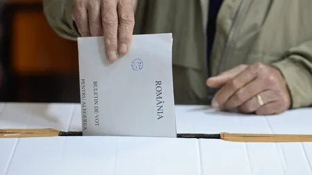 Cât costă un vot în România. Primarul unei comune, reținut după ce ar fi plătit doi cetățeni