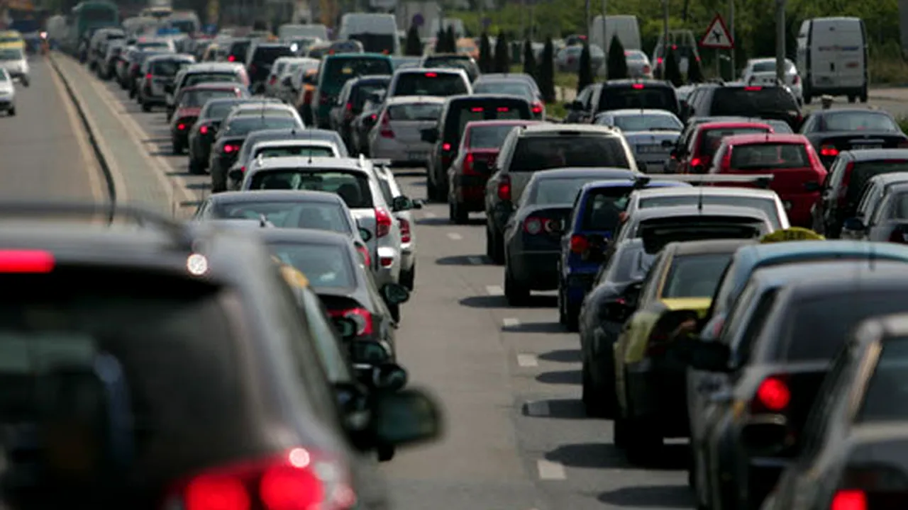 PRAHOVA. Trafic îngreunat pe DN 1, din cauza unor lucrări