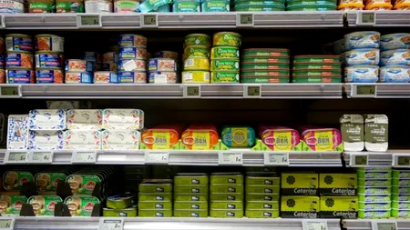 Ce a pățit un cuplu de români, după ce a fost prins FURÂND conserve de ton din Lidl, în Austria