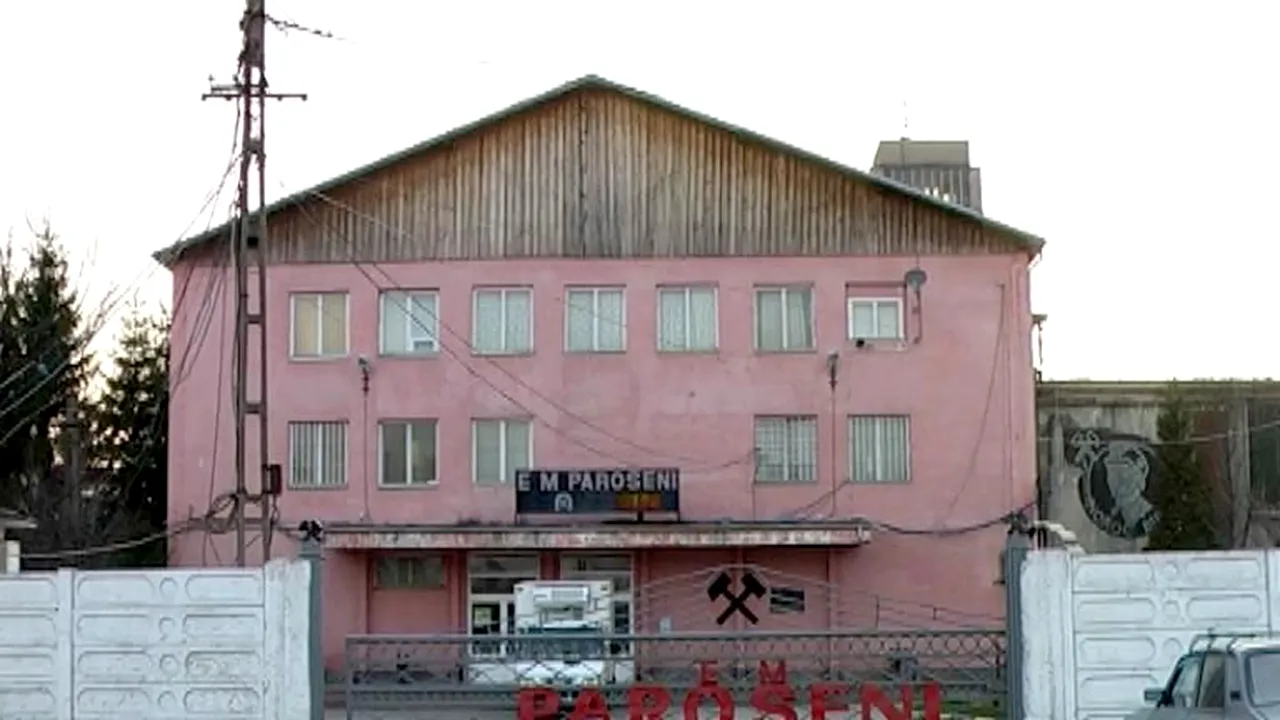 Şapte persoane au încercat să fure cinci tone de fier vechi într-o singură zi