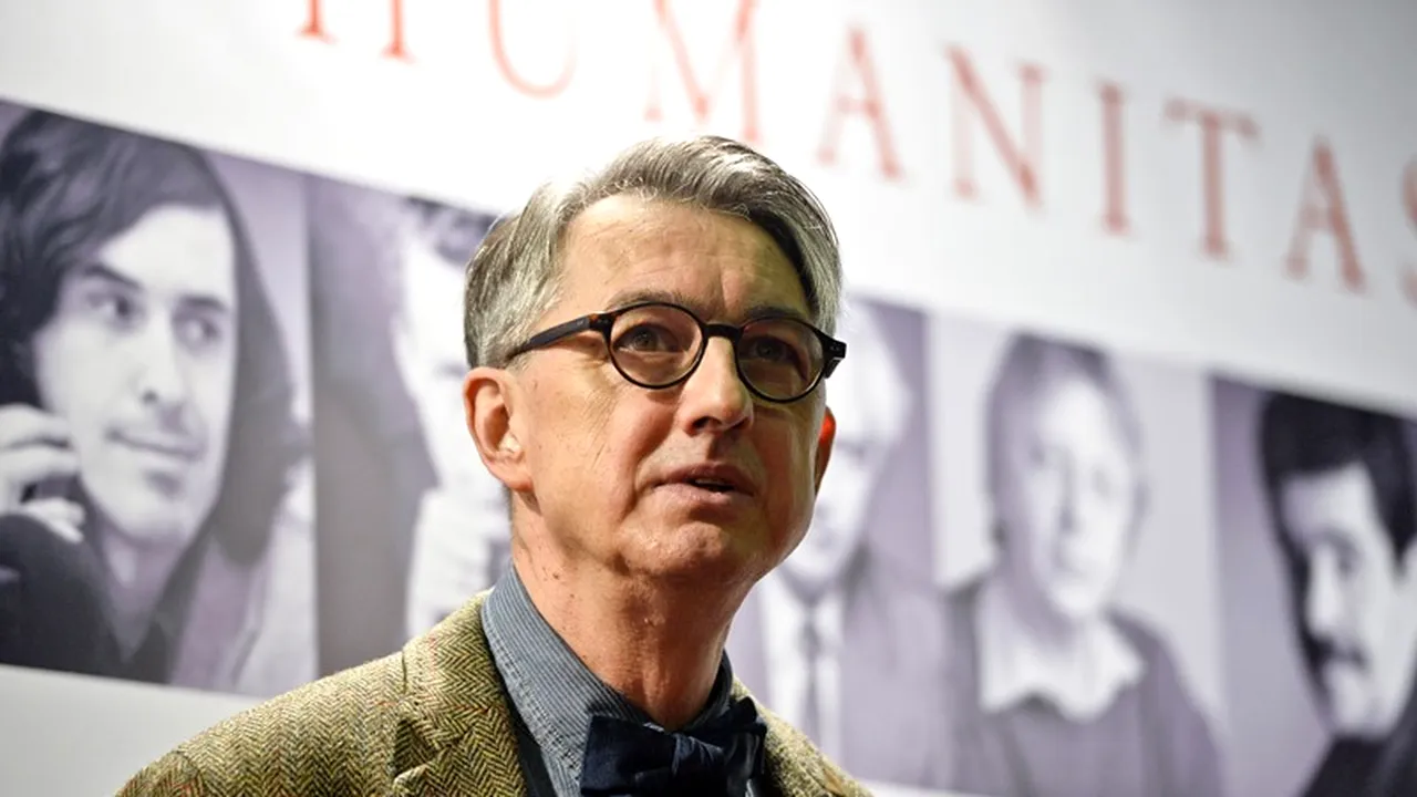 H. R.  Patapievici, la 25 de ani de la Revoluție: „Oamenii trăiesc într-o societate în care nu este fericirea pe stradă, dar măcar poți trăi fără să fii urmărit zilnic