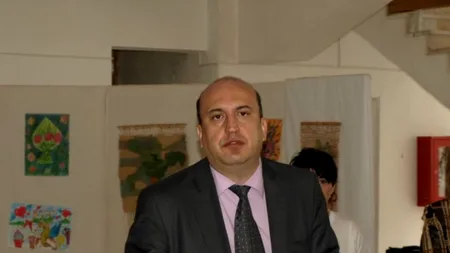 Rectorul suspendat al Universității 