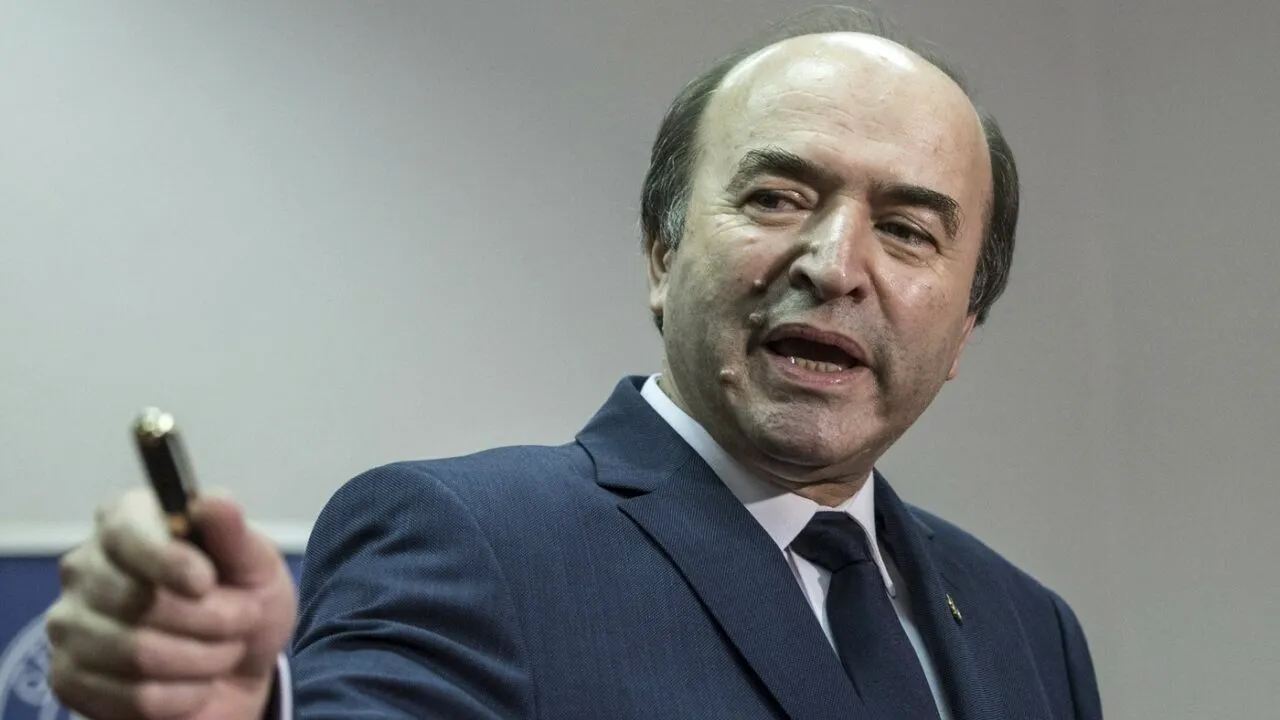 Tudorel Toader, despre acuzațiile lui Georgescu: Este una dintre cele mai grave infracțiuni. Are o pedeapsă MARE, până la 25 de ani de închisoare