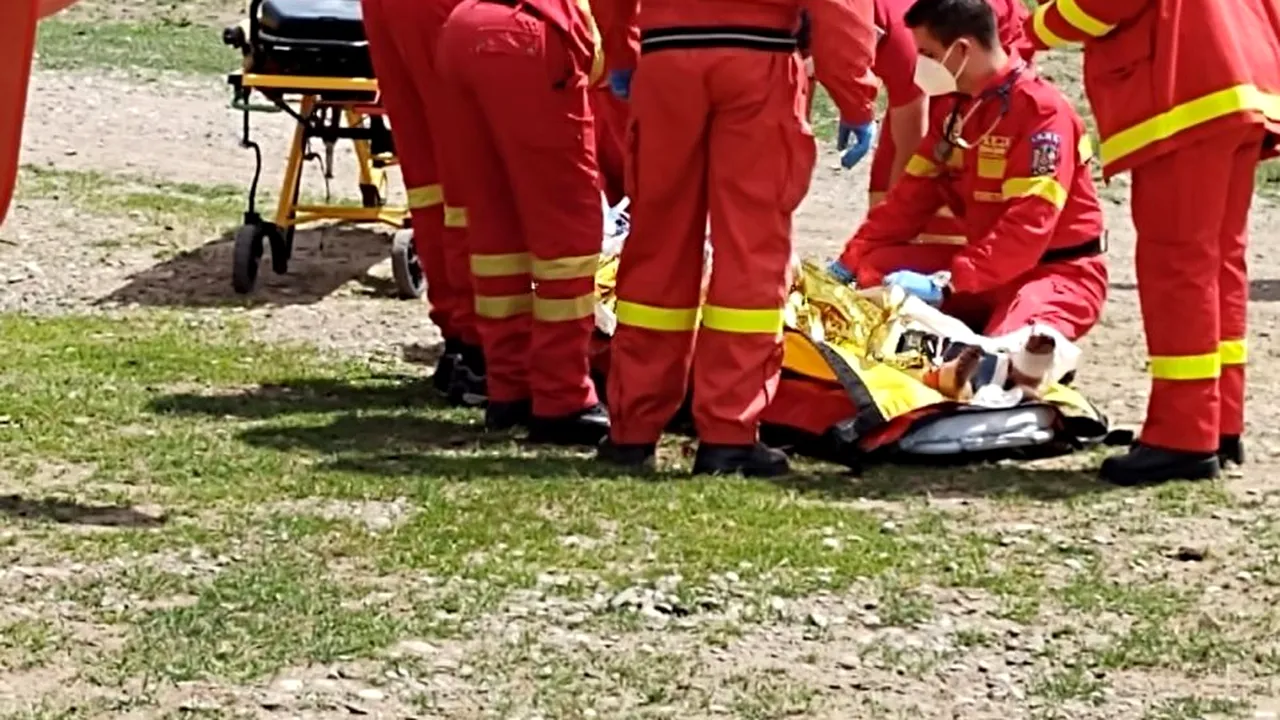 Copil de zece ani, lovit de o mașină în Iași. A ajuns la spital în stare foarte gravă