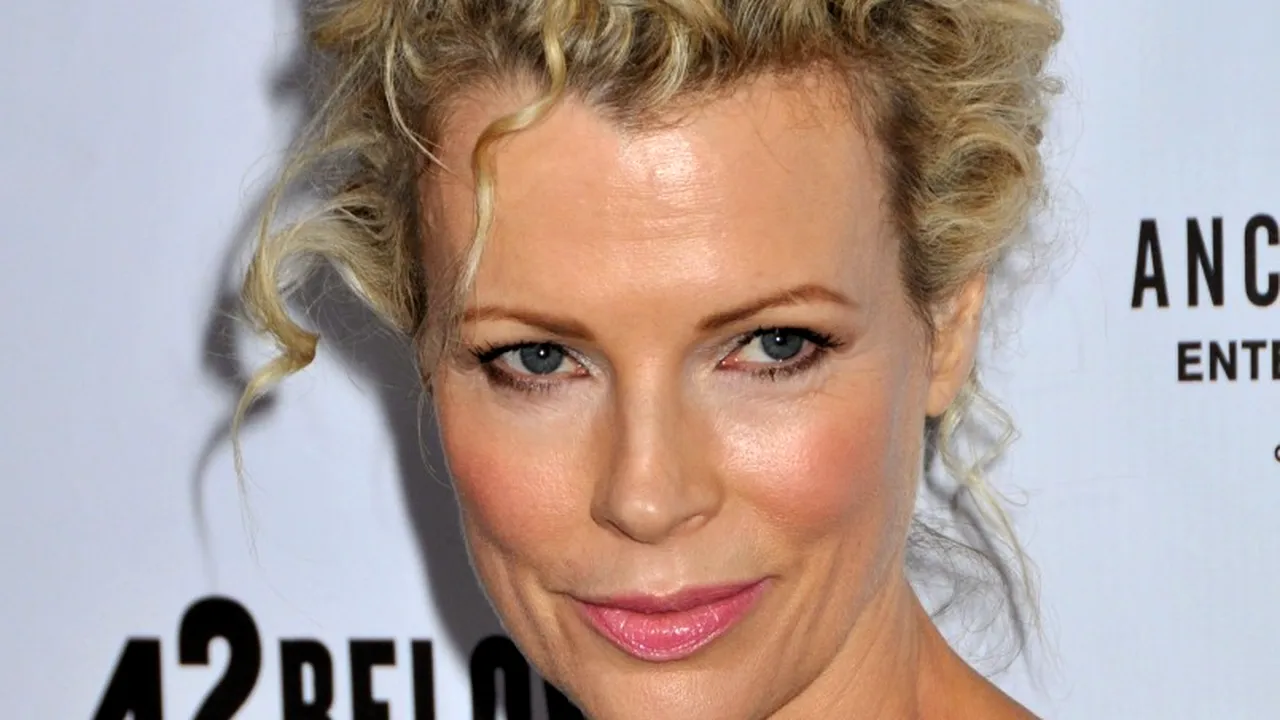 Kim Basinger și-a cerut scuze pentru filmele proaste în care a jucat