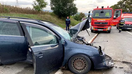 FOTO | Un mort și doi răniți, în urma unui accident auto produs pe un drum național din județul Mureș
