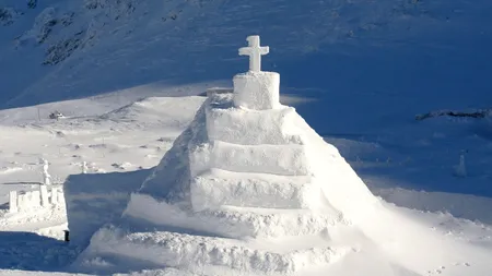 Biserica de Gheață de la Bâlea Lac, sfințită de preoții mai multor confesiuni