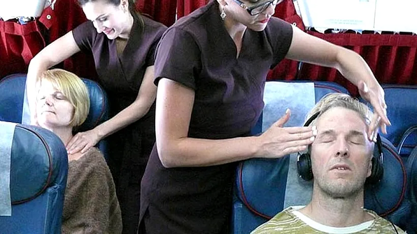 O companie aeriană le oferă masaj gratuit pasagerilor de la clasa economică