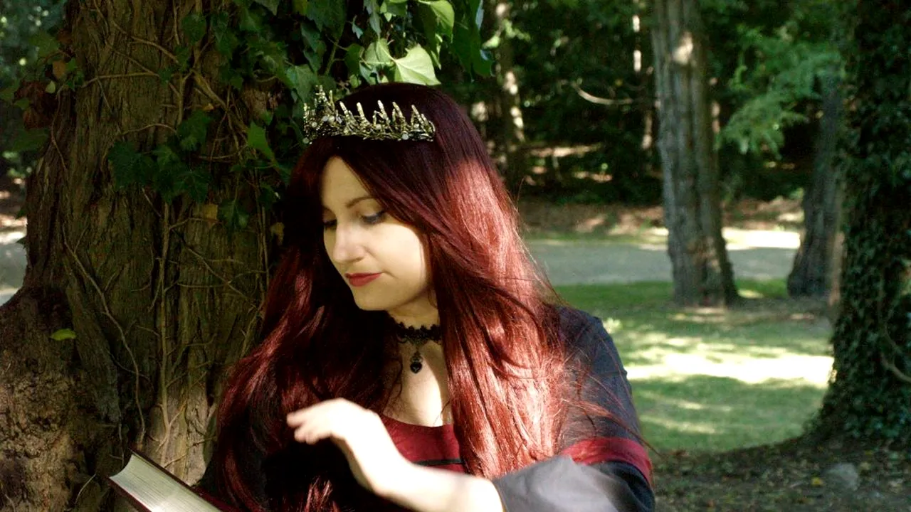 Scriitoarea Laura S. Götz: „Am învățat că scrierea ține de scriitor, însă după ce se predă la editură, totul ține de Marketing, Marketing, Marketing!”