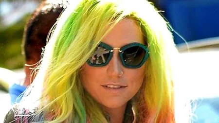 O vedetă își acuză producătorul de agresiune sexuală