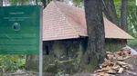 Monumentul istoric vechi de sute de ani de la Schitul Fundătura are acum acoperiș modern, fără aviz. Se caută vinovații