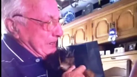 Emoționant. Surpriza făcută de nepoți unui bunic rămas văduv