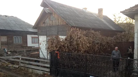 ALEGERI PREZIDENȚIALE 2014. Bistrița-Năsăud: Pungi cu alimente atârnate de porțile unor localnici. ACL sesizează Poliția și BEJ