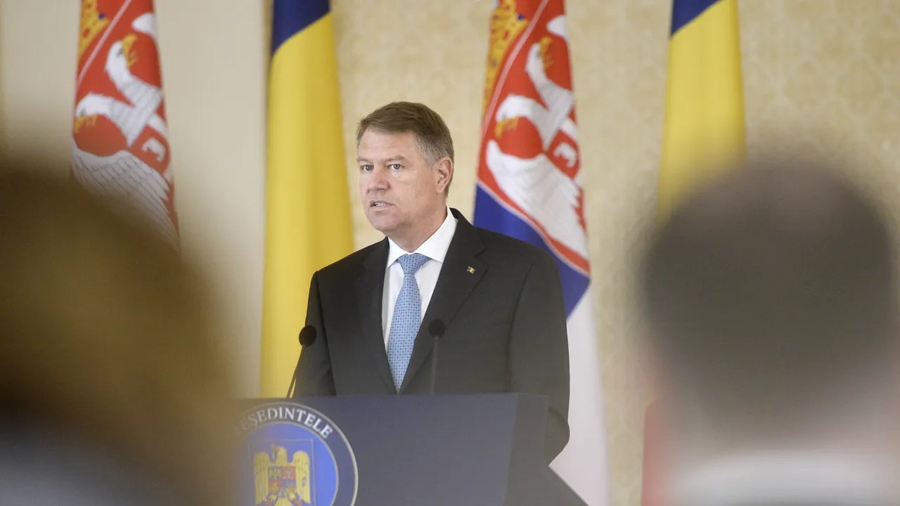 Klaus Iohannis sesizează CCR pe legea administrației publice locale și statutul aleșilor locali