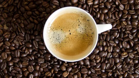 Ce se întâmplă cu CAFEAUA atunci când este reîncălzită / Greșeala frecventă făcută de mulți români