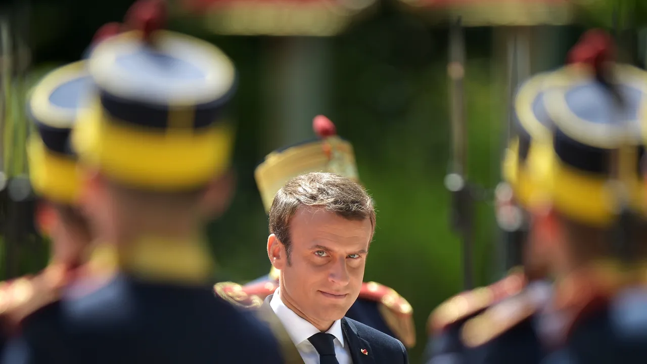 Macron: 
