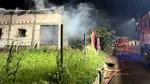 Casă lovită de fulger, în Galați. Incendiul izbucnit a mistuit vila de 140 de metri pătrați