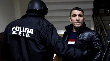 Patru interlopi, reținuți de polițiștii ieșeni, după ce ar fi incendiat casa familiei Corduneanu