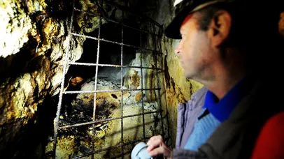 <span style='background-color: #dd9933; color: #fff; ' class='highlight text-uppercase'>ACTUALITATE</span> Roșia Montană Gold Corporation sistează întreținearea în una dintre cele mai vechi galerii MINIERE din România. Riscuri de accidente ecologice