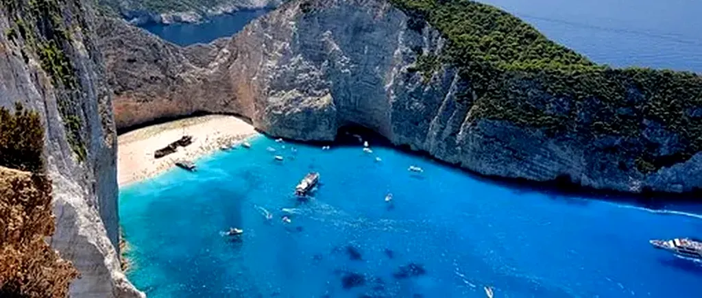 Grecia renunță la masca de protecție pe durata celor trei luni de sezon turistic