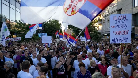 PROTESTE în Serbia față de un proiect de extragere a litiului. Gigantul Rio Tinto, implicat în proiect