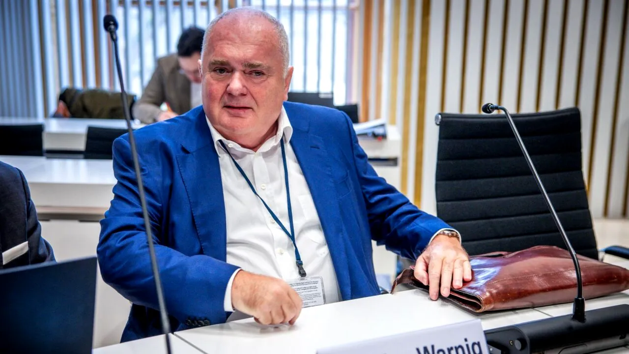 Financial Times: Un fost AGENT Stasi, prieten cu Putin, încearcă să coopteze oameni de afaceri AMERICANI pentru repornirea Nord Stream 2