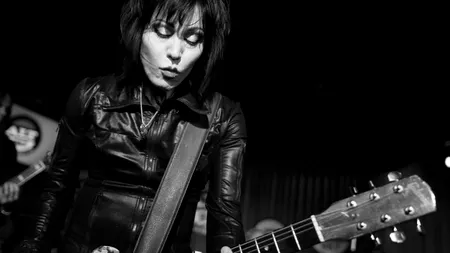 Acuzații grave la adresa cântăreței Joan Jett. Incidentul s-a fi petrecut în anii '70. „Am deschis ochii și l-am văzut pe Fowley cum mă violează