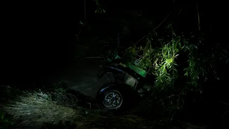 Tragedie în județul Tulcea. Doi bunici și nepoții lor de 4 și 7 ani au murit în timp ce traversau cu căruța un pârâu umflat de ploi