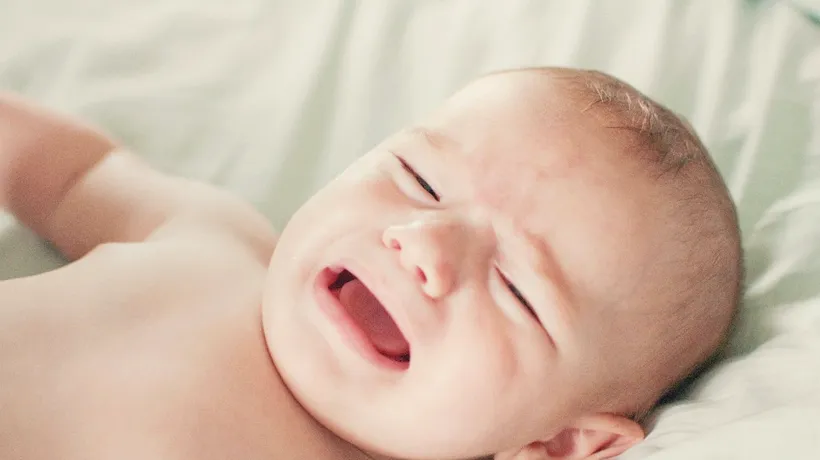 De ce să lași bebelușii să plângă când adorm