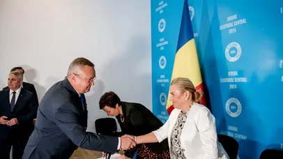 <span style='background-color: #2c4082; color: #fff; ' class='highlight text-uppercase'>VIDEO</span> Nicolae Ciucă își DEPUNE candidatura la alegerile prezidențiale, din partea PNL / „Voi fi un PREȘEDINTE responsabil, implicat, echilibrat”