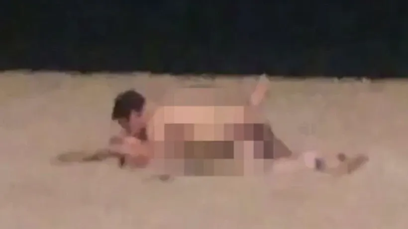 Tineri filmați făcând sex pe o plajă circulată, în văzul tuturor turiștilor: „Măcar dacă ați fi ales și voi un loc mai întunecat, nu sub felinar - VIDEO